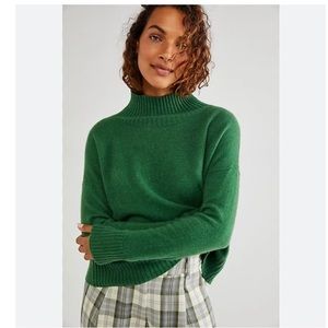 Free People Poppy Cashmere Turtleneck in size small.